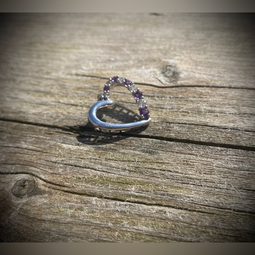 10k White Gold Heart Pendant (chain not included)